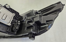 Laden Sie das Bild in den Galerie-Viewer, Frontscheinwerfer Renault Trafic III 260102899R Rechts Scheinwerfer Headlight SCH3653115658rj