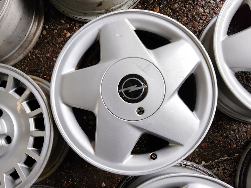 4x Alufelge 15 Zoll 6.0" 4x100 49ET Glanz Silber Opel Rim Wheel FEL2114495540bx
