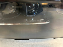 Laden Sie das Bild in den Galerie-Viewer, Frontscheinwerfer Mercedes-Benz W247 A2479062003 FULL LED Rechts Headlight