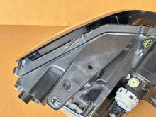Laden Sie das Bild in den Galerie-Viewer, Frontscheinwerfer Mazda Cx-30 Cx30 DGJ1-51040 Full LED Links Headlight SCH9191320592lo