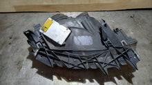 Laden Sie das Bild in den Galerie-Viewer, Frontscheinwerfer Saab 93 Xenon Links Scheinwerfer Headlight