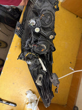 Load image into Gallery viewer, Frontscheinwerfer Mazda 3 100110 Links Scheinwerfer Headlight SCH9804114737da