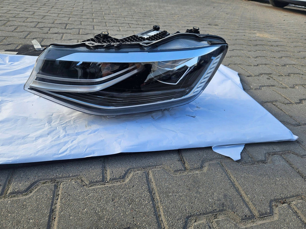 Frontscheinwerfer VW Caddy 2K8941035AA 12041150000 Vorderseite Headlight SCH7953895410wt