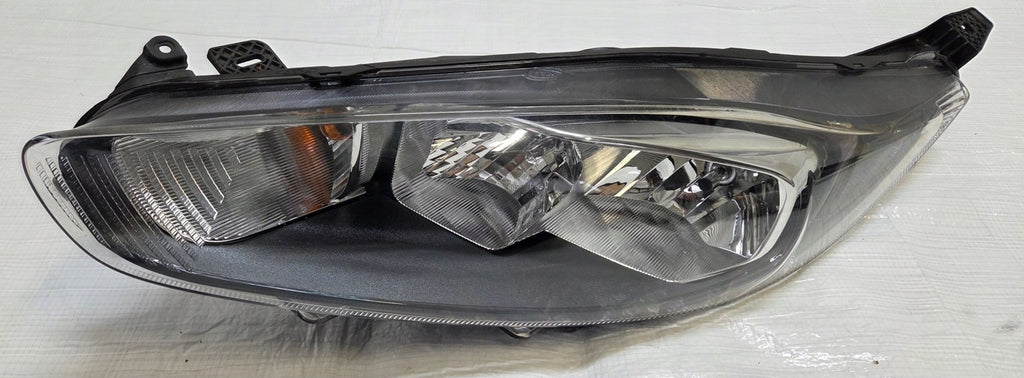 Frontscheinwerfer Ford Fiesta I C1BB-13W030-AE 7C3E13-2AA467 Links Headlight SCH8862592396wm