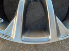Laden Sie das Bild in den Galerie-Viewer, 1x Alufelge 17 Zoll 7.0" 5x110 41ET Glanz Silber Jeep Rim Wheel FEL4789592242vw