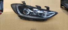 Load image into Gallery viewer, Frontscheinwerfer Hyundai Elantra 92102-F2100 LED Rechts Scheinwerfer Headlight