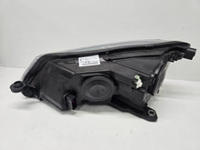 Laden Sie das Bild in den Galerie-Viewer, Frontscheinwerfer Skoda Superb 3V1941016 Rechts Scheinwerfer Headlight SCH9391494287qt
