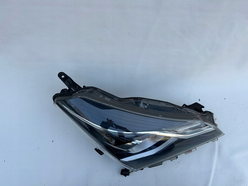 Frontscheinwerfer Toyota Yaris Golf III VII Ein Stück (Rechts oder Links)