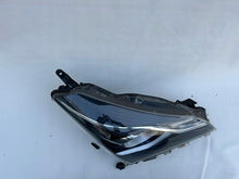 Load image into Gallery viewer, Frontscheinwerfer Toyota Yaris Golf III VII Ein Stück (Rechts oder Links)