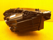 Laden Sie das Bild in den Galerie-Viewer, Frontscheinwerfer Mercedes-Benz W247 A2479066307 Links Scheinwerfer Headlight SCH3729822749bg