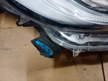 Laden Sie das Bild in den Galerie-Viewer, Frontscheinwerfer Toyota IV Yaris Full LED Rechts Scheinwerfer Headlight SCH3078172438kz