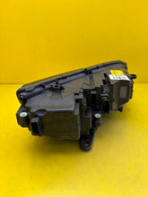 Laden Sie das Bild in den Galerie-Viewer, Frontscheinwerfer Skoda Octavia I 5E1941015D LED Links Scheinwerfer Headlight SCH2587784005dm