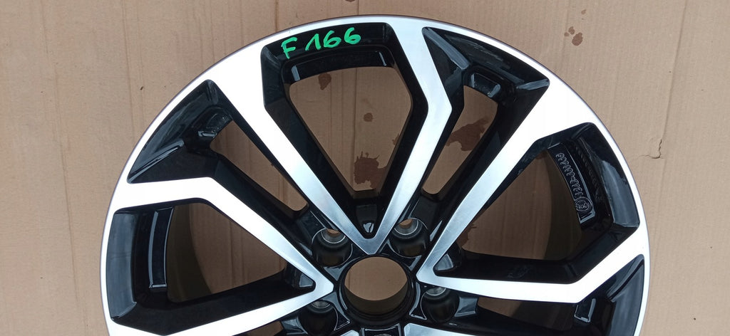 1x Alufelge 17 Zoll 7.0" 5x114.3 43 5ET 124R-001565 Rim Wheel