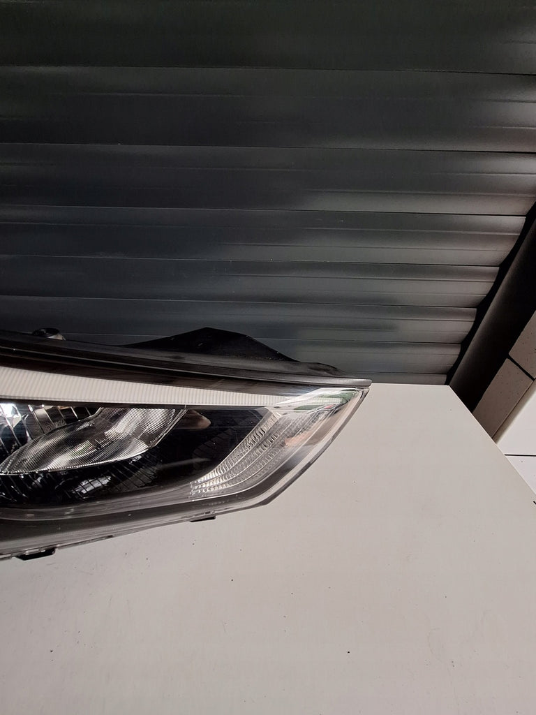 Frontscheinwerfer Hyundai Tucson D7921110B0 Rechts Scheinwerfer Headlight SCH3543574880cd
