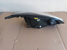 Laden Sie das Bild in den Galerie-Viewer, Frontscheinwerfer Ford Fiesta L1BB-13E015-CD Links Scheinwerfer Headlight SCH8839622012lr