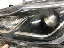 Laden Sie das Bild in den Galerie-Viewer, Frontscheinwerfer Toyota Corolla 8115002T31 Links Scheinwerfer Headlight SCH8361921480iw