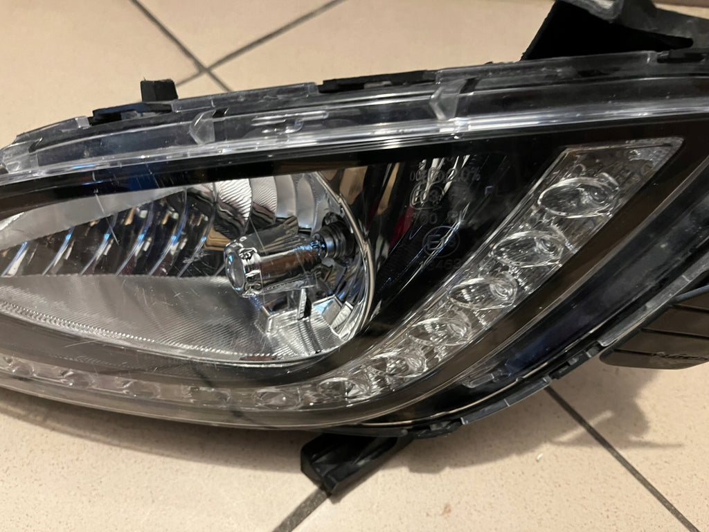 Frontscheinwerfer Hyundai I20 Links Scheinwerfer Headlight SCH6162766139oz
