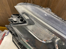 Laden Sie das Bild in den Galerie-Viewer, Frontscheinwerfer Honda Cr-V Xenon Links Scheinwerfer Headlight