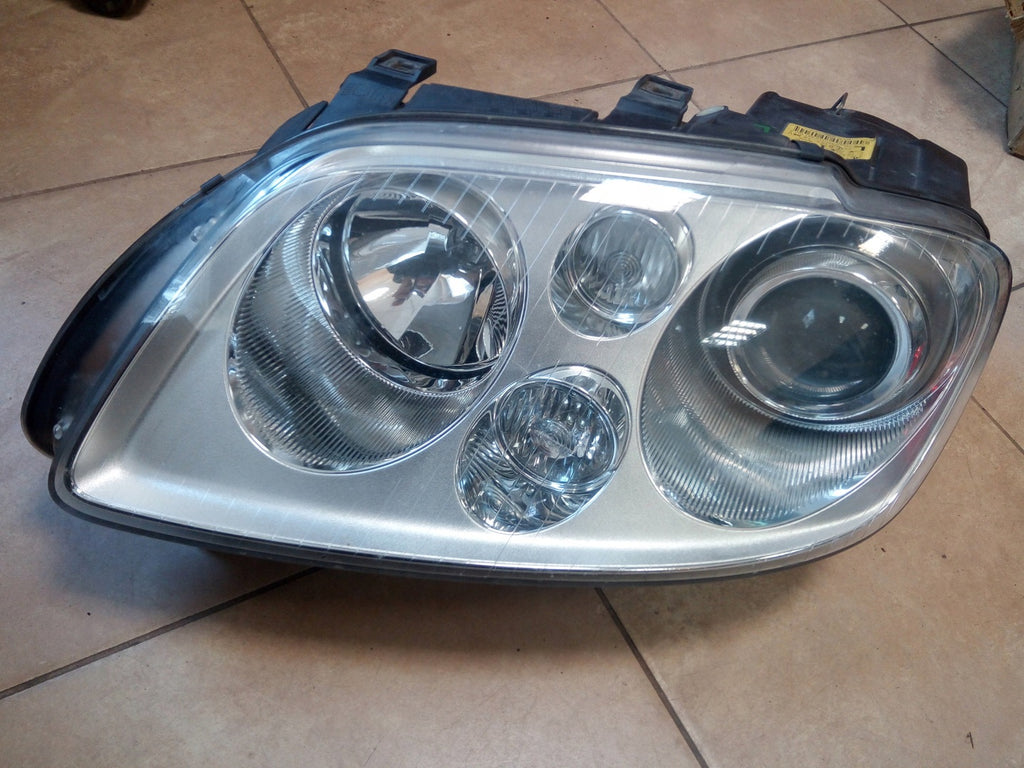 Frontscheinwerfer VW Touran 1T0941031F Xenon Links Scheinwerfer Headlight