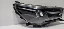Load image into Gallery viewer, Frontscheinwerfer Toyota Hilux VIII Full LED Rechts Scheinwerfer Headlight SCH9892425655du