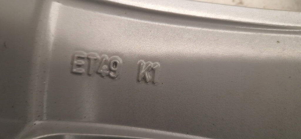 1x Alufelge 17 Zoll 7.0" 5x108 49ET Glanz Silber 8634739 Volvo S60 S80 V70