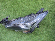 Laden Sie das Bild in den Galerie-Viewer, Frontscheinwerfer Mazda 3 BHR251040 BHN351040 Links Scheinwerfer Headlight SCH1160802326bs