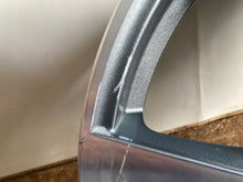 Laden Sie das Bild in den Galerie-Viewer, 1x Alufelge 18 Zoll 7.0" 5x112 45ET 81A601025G Audi Rim Wheel FEL8082417193fl