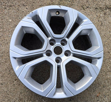 Load image into Gallery viewer, 1x Alufelge 18 Zoll K8D2-1007-NA Land Rover Range Evoque L551 Ii Rim Wheel FEL8581027942xq