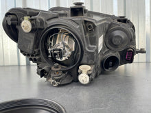 Load image into Gallery viewer, Frontscheinwerfer VW Caddy IV 2K1941015B Links Scheinwerfer Headlight SCH7752365031da