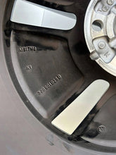 Laden Sie das Bild in den Galerie-Viewer, 1x Alufelge 18 Zoll 3J0601025D VW Passat Rim Wheel FEL5110567622gs