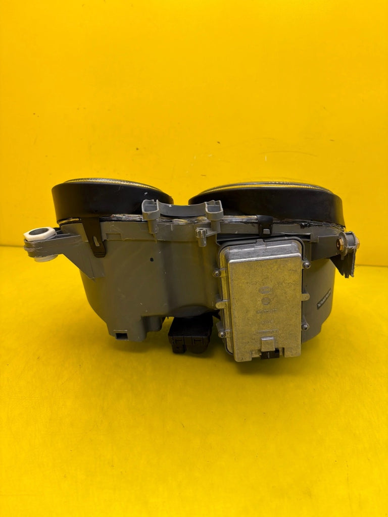 Frontscheinwerfer Mercedes-Benz W210 A2108204161 Xenon Links Headlight SCH2302541054ri