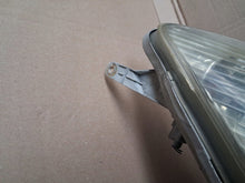 Load image into Gallery viewer, Frontscheinwerfer Toyota Corolla Verso Links Scheinwerfer Headlight SCH2388048613kl
