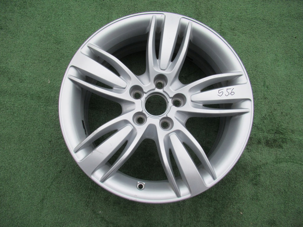 1x Alufelge 17 Zoll 6.5" 5x112 33ET Glanz Silber 8U0601025E Audi Q3 Rim Wheel FEL7393013859vg
