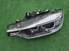 Laden Sie das Bild in den Galerie-Viewer, Frontscheinwerfer BMW 3 F30 F31 Bi-Xenon Ein Stück (Rechts oder Links) Headlight SCH5543893067tn