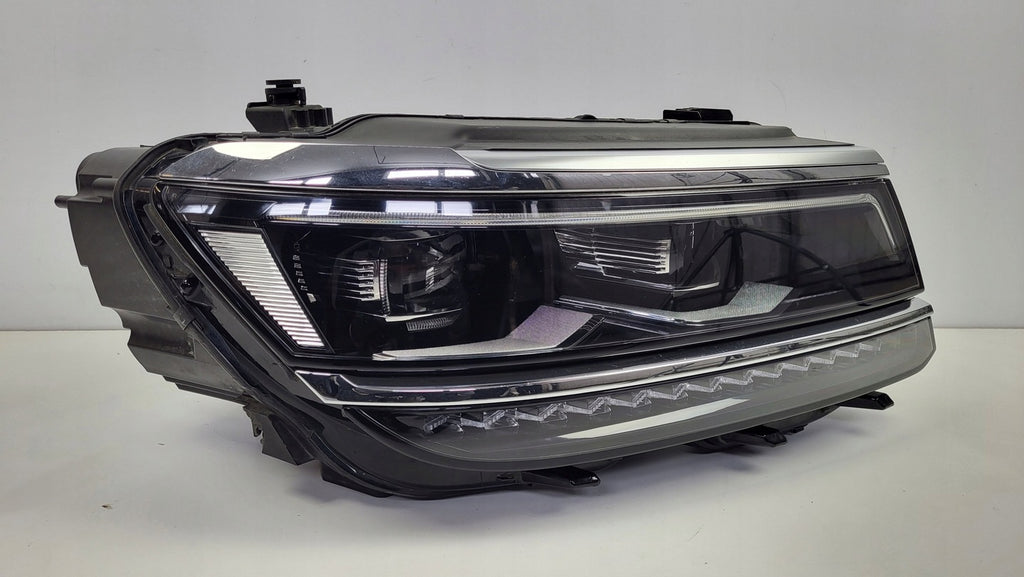 Frontscheinwerfer VW Tiguan 5NN941082 LED Rechts Scheinwerfer Headlight