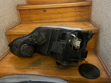 Laden Sie das Bild in den Galerie-Viewer, Frontscheinwerfer Skoda Yeti Ein Stück (Rechts oder Links) Headlight