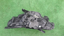 Laden Sie das Bild in den Galerie-Viewer, Frontscheinwerfer Renault Clio I 5 260100902R LED Rechts Scheinwerfer Headlight SCH1031966221gj