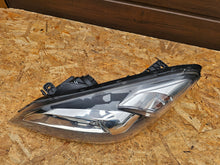 Laden Sie das Bild in den Galerie-Viewer, Frontscheinwerfer Kia Ceed 92101-1H Links Scheinwerfer Headlight