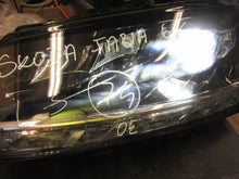 Laden Sie das Bild in den Galerie-Viewer, Frontscheinwerfer Skoda Fabia 6V1941015F LED Links Scheinwerfer Headlight