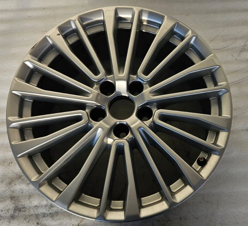 1x Alufelge 18 Zoll 8.0" 5x112 39ET Glanz Silber 4K0601025C Audi A6 C8 Rim Wheel FEL6463571750hq