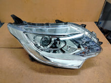 Laden Sie das Bild in den Galerie-Viewer, Frontscheinwerfer Mitsubishi L200 8301C742 Xenon Rechts Scheinwerfer Headlight