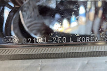 Laden Sie das Bild in den Galerie-Viewer, Frontscheinwerfer Kia Cerato 921012F0 Links Scheinwerfer Headlight