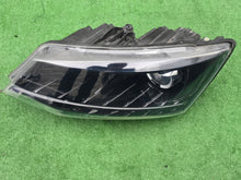 Laden Sie das Bild in den Galerie-Viewer, Frontscheinwerfer Skoda Fabia III 6V1941015B Links Scheinwerfer Headlight SCH9243649426pn
