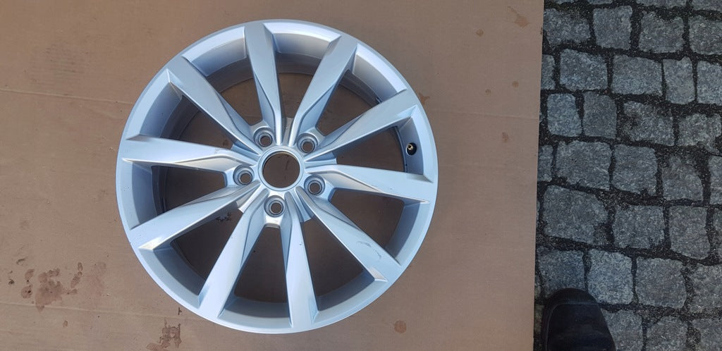 1x Alufelge 17 Zoll 6.0" 5x112 5G0601025K VW Golf Vii Rim Wheel FEL8708609800zg