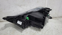 Laden Sie das Bild in den Galerie-Viewer, Frontscheinwerfer Maserati Ghibli III M157 00670038235 LED Rechts Headlight SCH1670712965cd