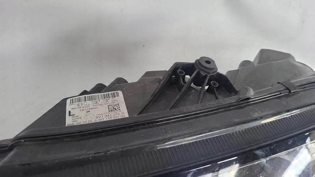 Frontscheinwerfer Skoda Fabia III 6V1941015D Links Scheinwerfer Headlight