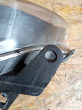 Load image into Gallery viewer, Frontscheinwerfer Toyota Yaris LED Links Scheinwerfer Headlight