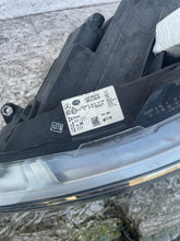 Load image into Gallery viewer, Frontscheinwerfer Mercedes-Benz A4479060101 4479060101 LED Links Headlight