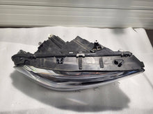 Laden Sie das Bild in den Galerie-Viewer, Frontscheinwerfer Mercedes-Benz W247 A2479064205KZ Full LED Rechts Headlight SCH3013326650fu