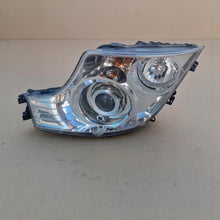 Laden Sie das Bild in den Galerie-Viewer, Frontscheinwerfer Mercedes-Benz A9608200639 Links Scheinwerfer Headlight SCH2492026973sc